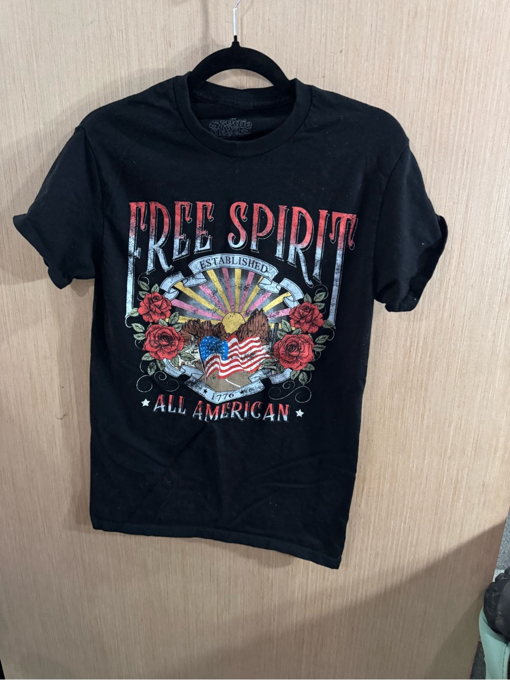 Women Goodie Two Sleeves All American Free Spirit Black Graphic Tee Size Medium